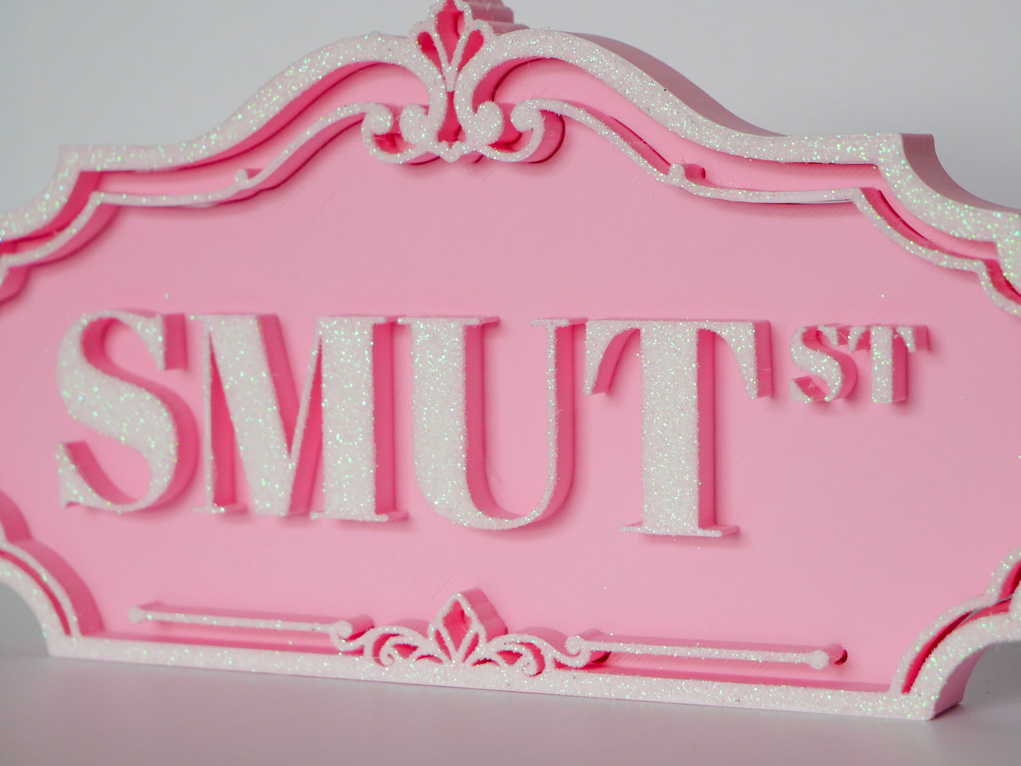 Custom Glitter Street Sign Shelf Decor – 3D Printed Bookshelf Sign